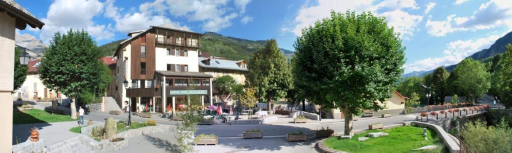 Auberge Roche Grande Entraunes Buitenkant foto