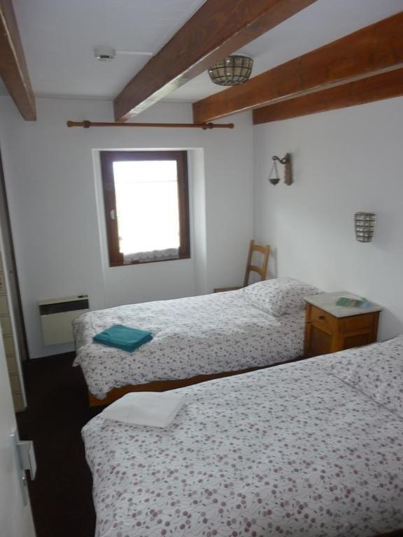 Auberge Roche Grande Entraunes Buitenkant foto